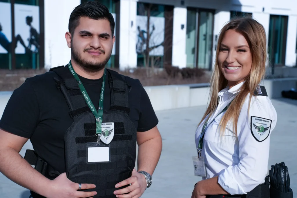 Mitarbeiterin und Mitarbeiter für Sicherheitsdienst München